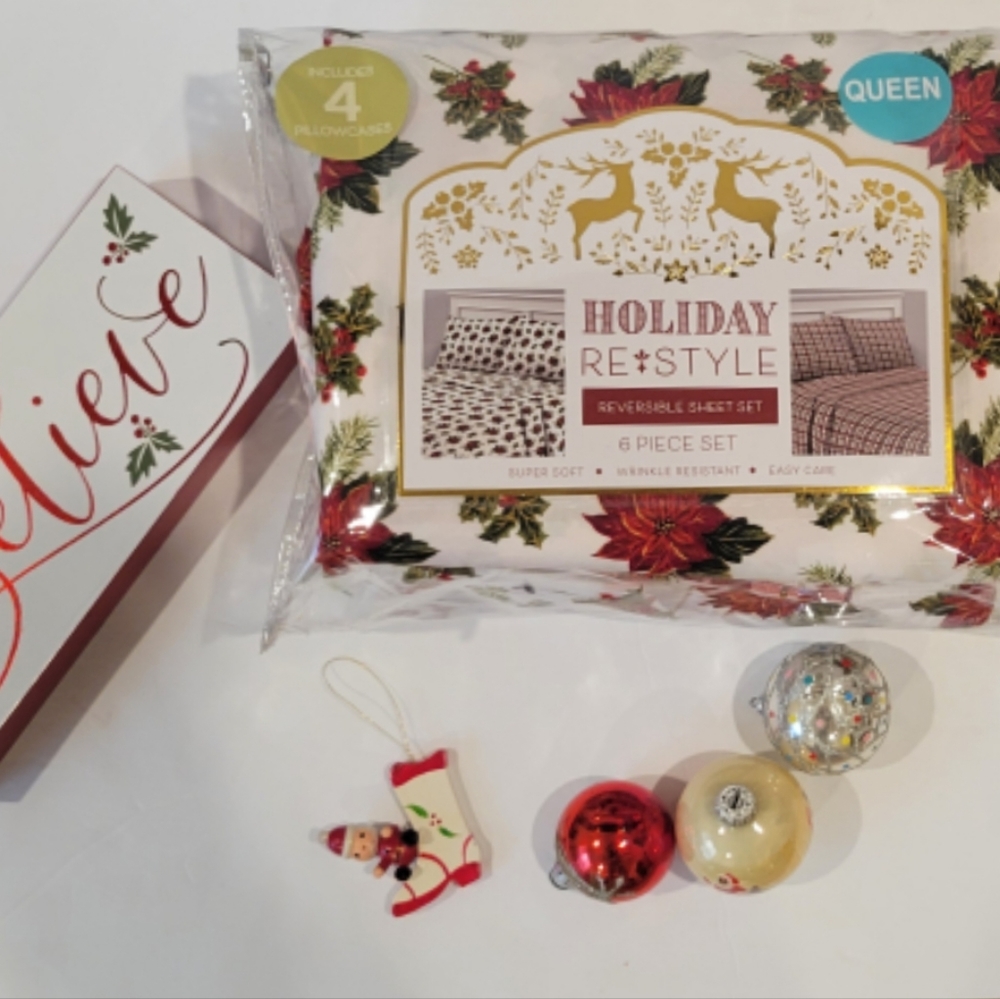 Holiday Style Christmas poinsettas & plaid 6 PC queen